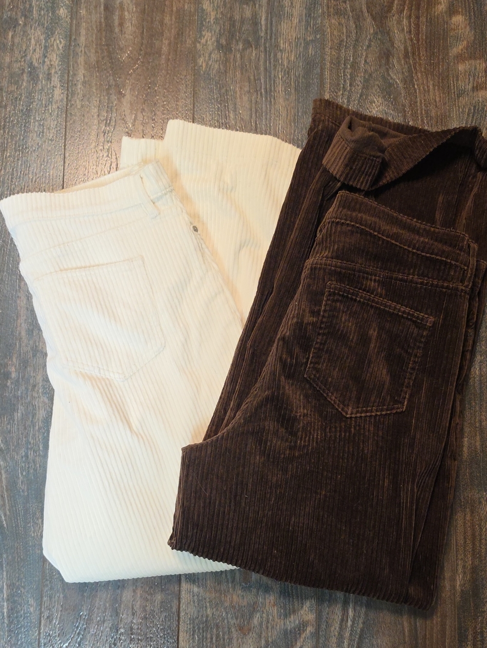Lands' End Women's Corduroy Trousers in Cream and Dark Brown - Picture 2 of 8